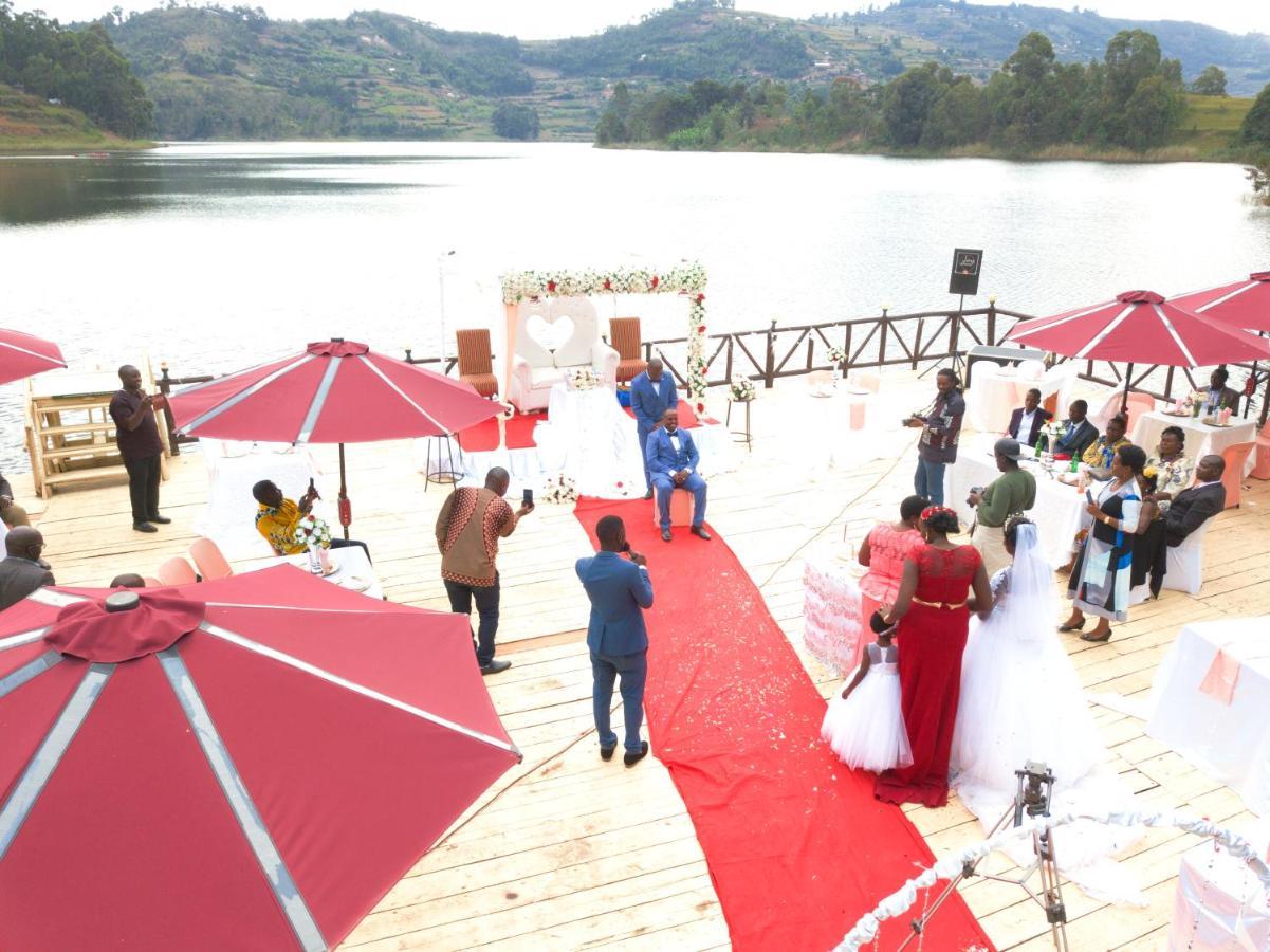 Bunyonyi Safaris Resort Kabale Exterior foto